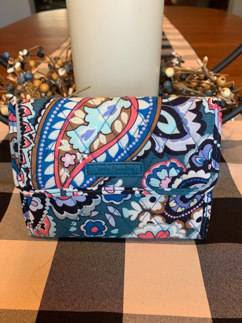 Vera Bradley Euro trifold Wallet RFID Haymarket Paisley jewel green